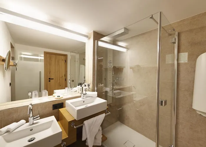 Almhof Family Und Wellness Hotel 4*