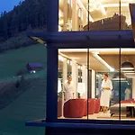 Almhof Family Und Wellness Hotell Gerlos