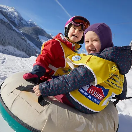 Hotell Almhof Family Und Wellness