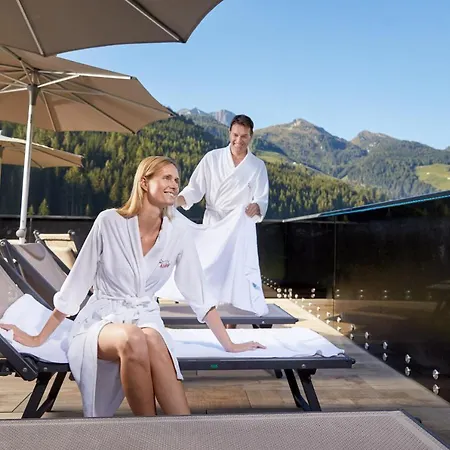 Almhof Family Und Wellness Hotell